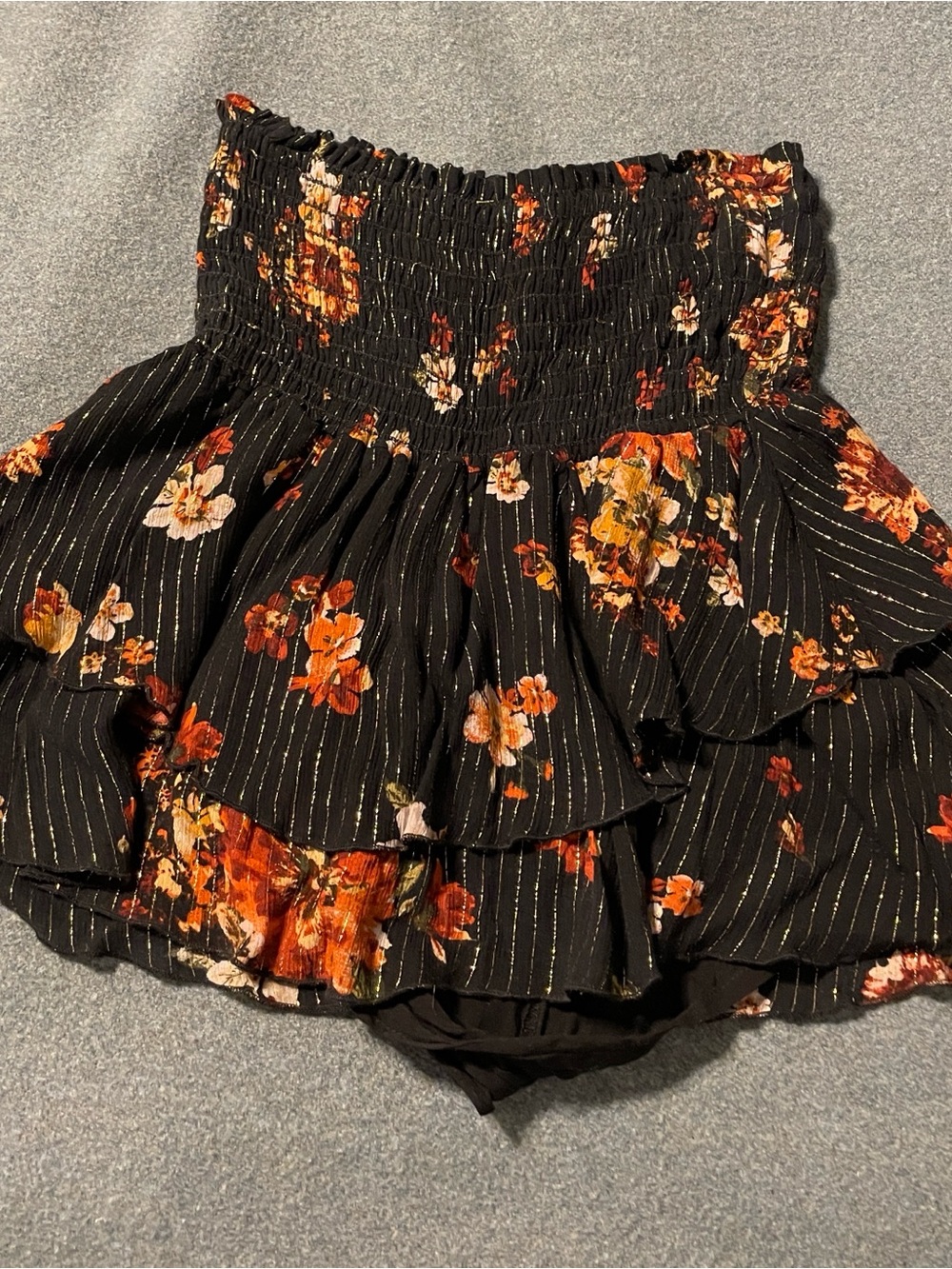 EUC Planet Blue Blu Life black floral lured skort